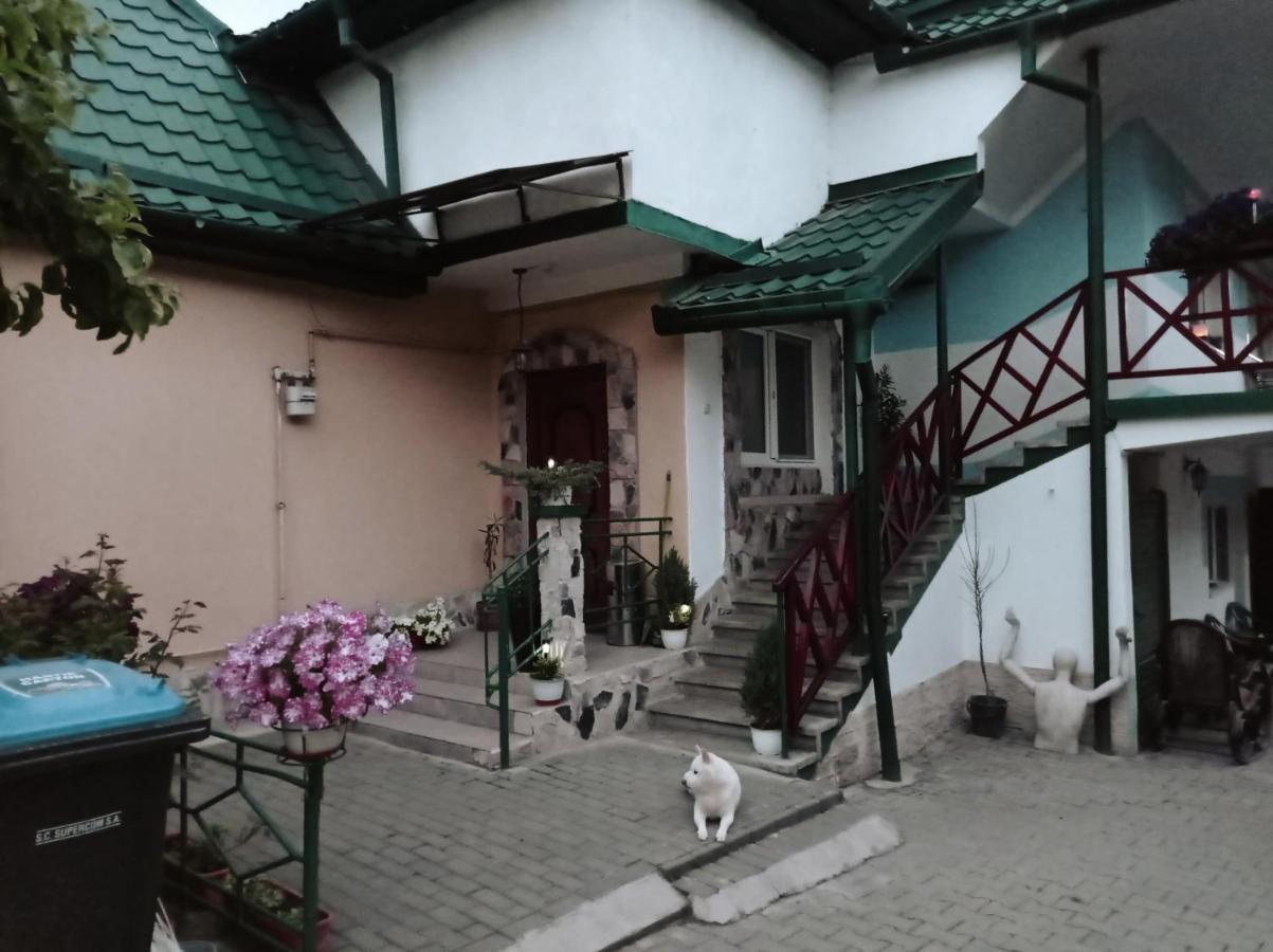 Casa Vinco Vici Turda Exterior foto