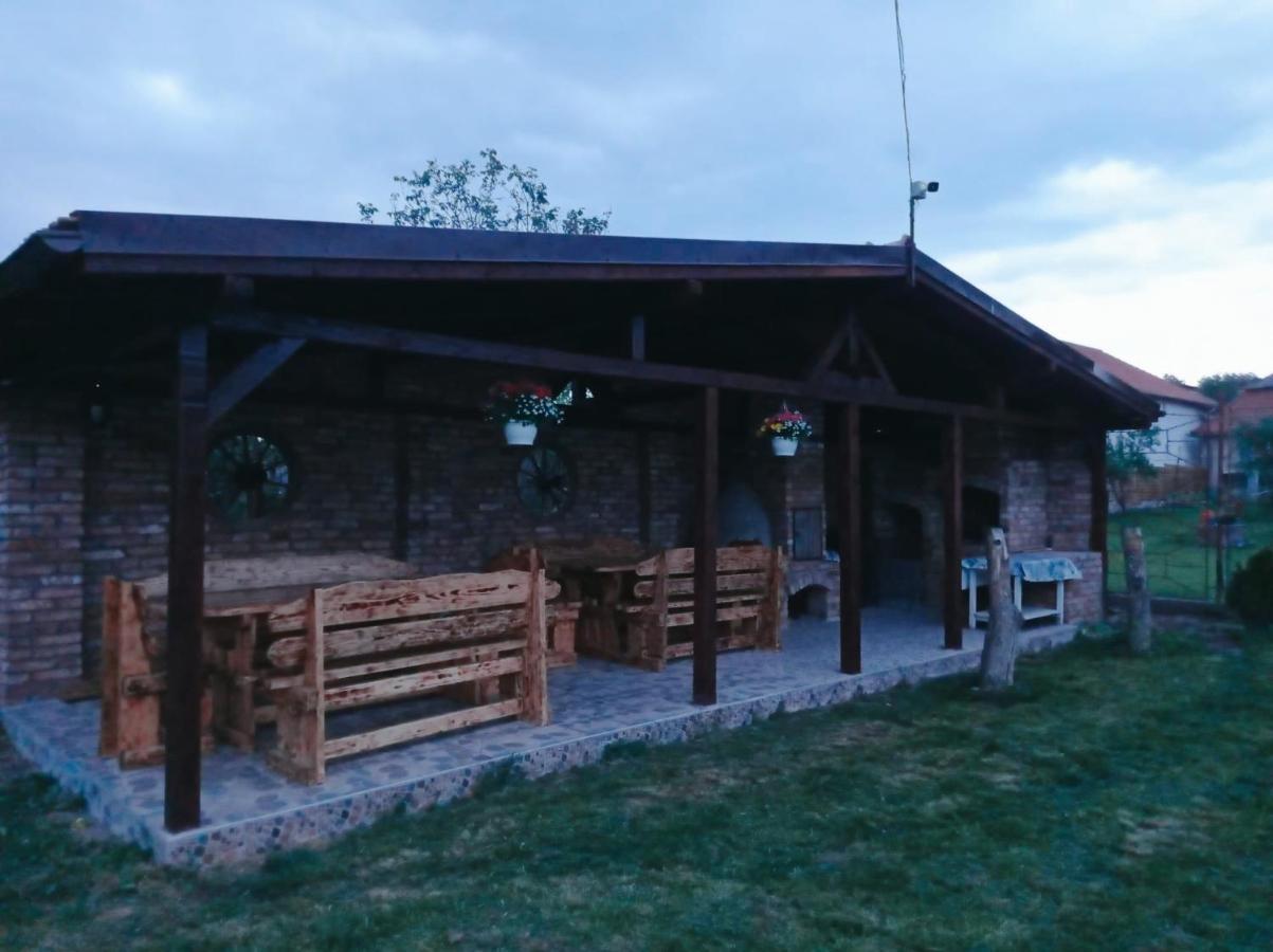 Casa Vinco Vici Turda Exterior foto