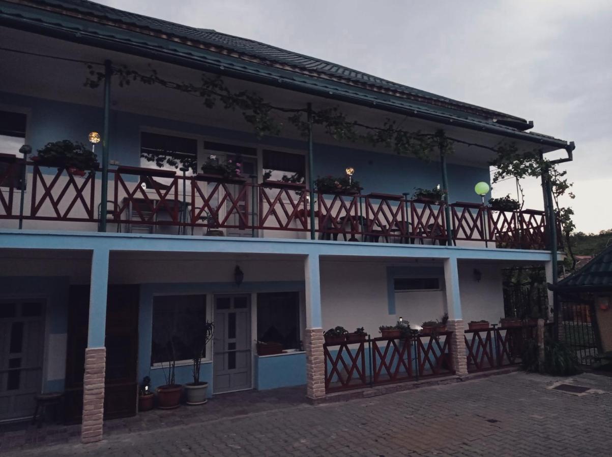 Casa Vinco Vici Turda Exterior foto